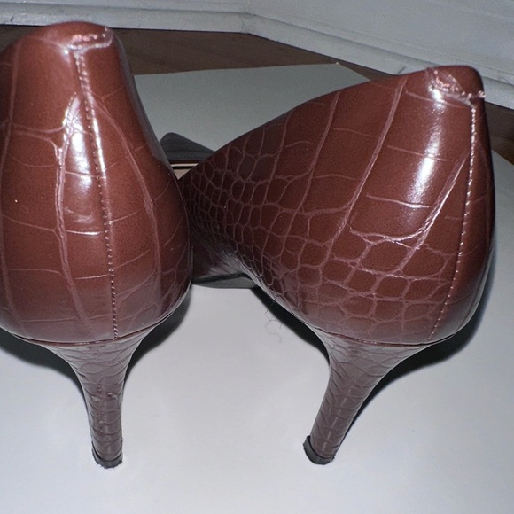 Alfani Women's Step 'N Flex Jeules Pumps, Brown Croc Size 7M - Picture 4 of 9